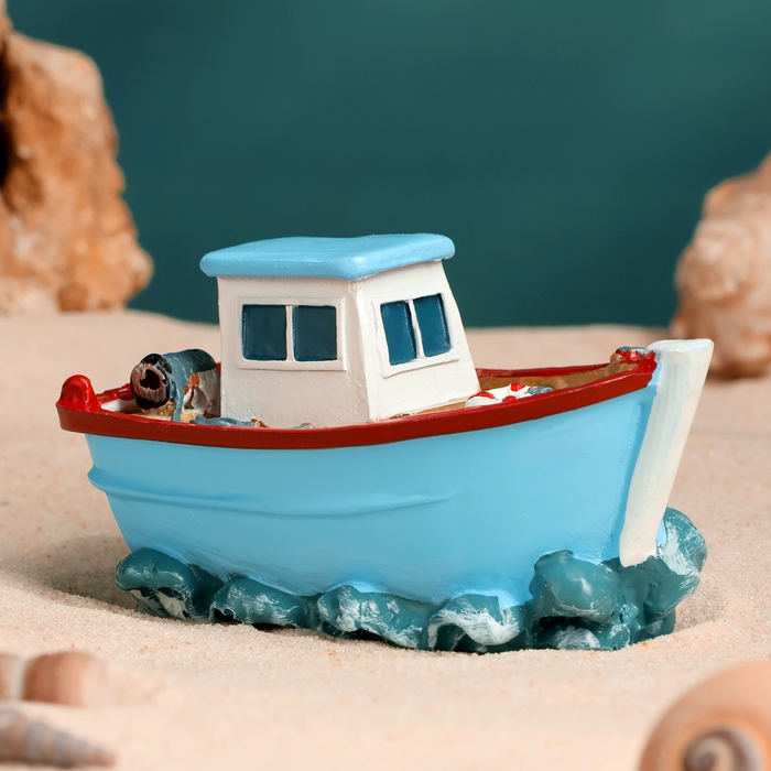 Корабль сувенирный "Рыбацкое судно" 10*6*6см