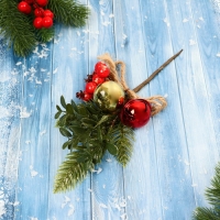 Декор "Зимние грезы" ягоды шары листочки, 23 см Декор "Зимние грезы" ягоды шары листочки, 23 см