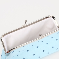 Косметичка на фермуаре, цвет голубой Косметичка на фермуаре, цвет голубой