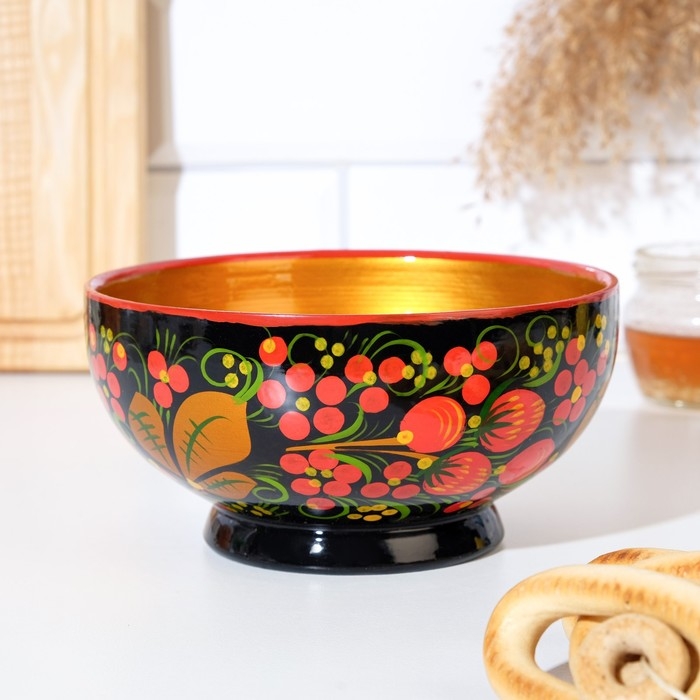 Салатник &laquo;Ягодка&raquo;, 16&times;16&times;9 см, хохлома