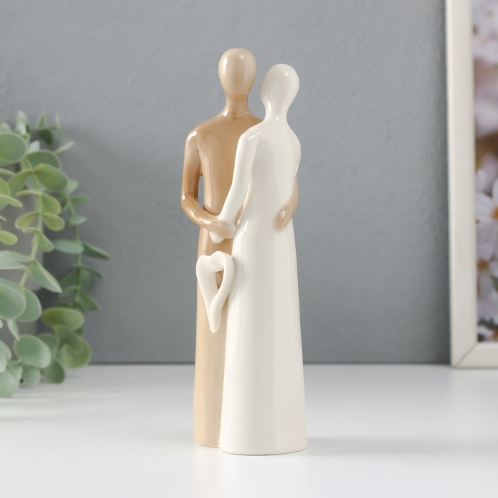 Сувенир керамика Сувенир керамика "Абстракция. Влюблённые с сердцем" кофе с молоком 5х3,6х17 см