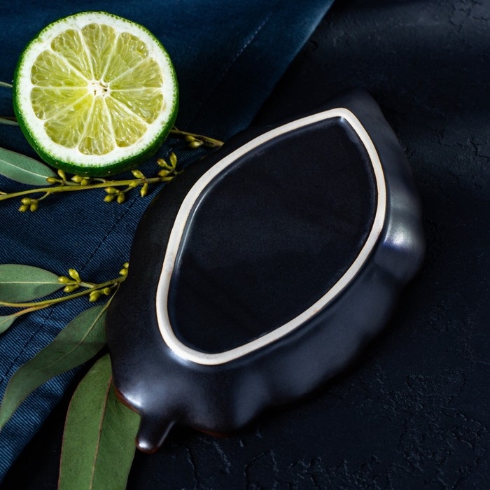 Блюдо керамическое сервировочное &laquo;Таллула. Лист&raquo;, 18&times;9,5 см, цвет зелёный