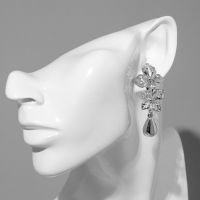 Серьги металл &laquo;Стиль&raquo; цветок с каплей, цвет серебро