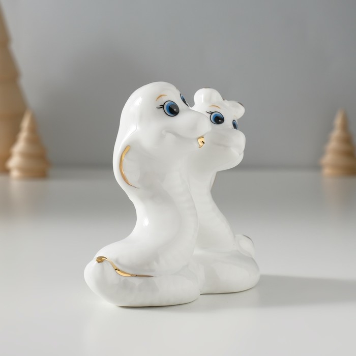 Сувенир керамика "Парочка кобр - любовь" белый с золотом 4,5х9х8 см