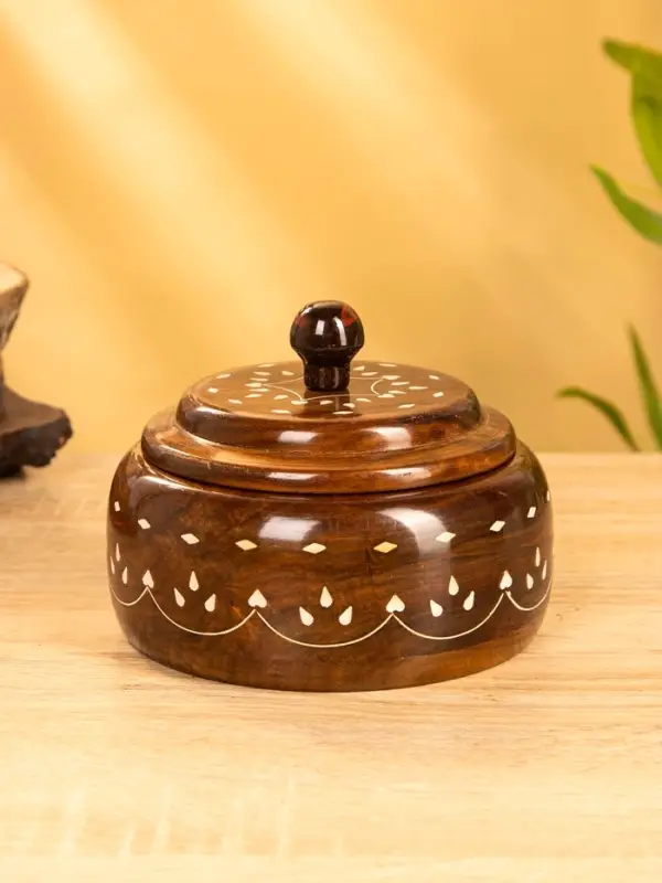 Ваза для конфет "Ассорти" 15х15х10 см, дерево шишам