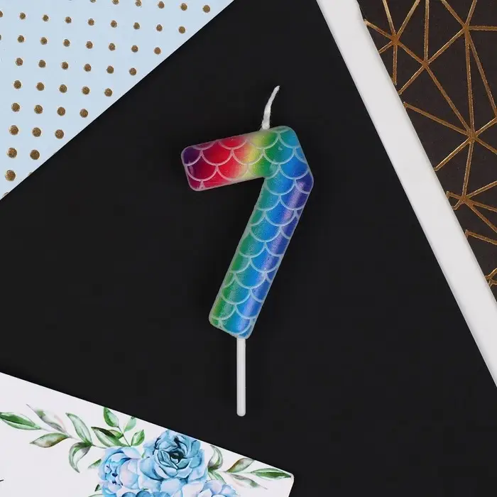 Свеча для торта, цифра &laquo;7&raquo;, разноцветная, 5,5 х 8 см.