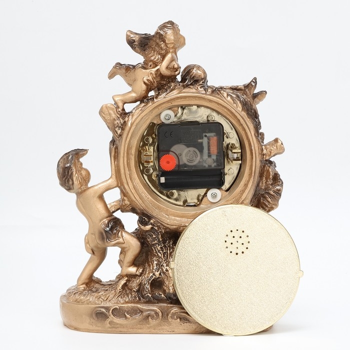 Часы настольные интерьерные "Ангелы", 21 х 26 см, циферблат d-8.5 см