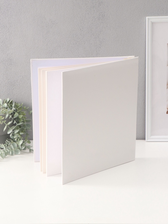 Фотоальбом магнитный 20 листов "Бегемотик с сердечком" кожзам, в коробке 2,6х32х33,5 см