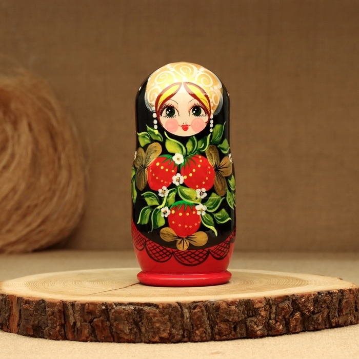 Матрёшка &laquo;Земляничка&raquo;, чёрный платок, 5 кукольная, 18 см