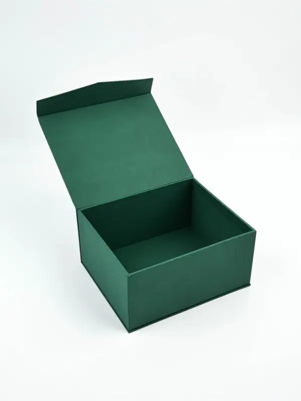 Подарочная коробка  "Лучшему во всём", зелёная,  21х17,5х10,5 см