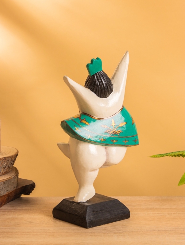 Фигурка на подставке "Балерина" дерево, цв. зелёный, 14х8х25 см