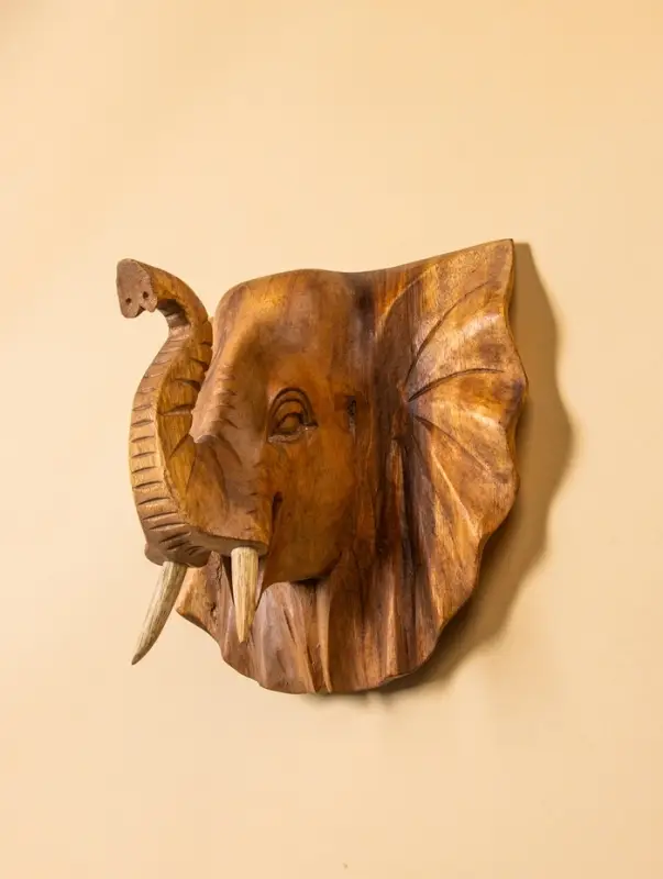 Панно &laquo;Голова слона&raquo;, 32&times;15&times;22 см, дерево Суар, бежевое