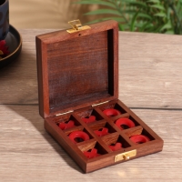 Настольная игра "Крестики-нолики" 10х10 см, дерево шишам, смола