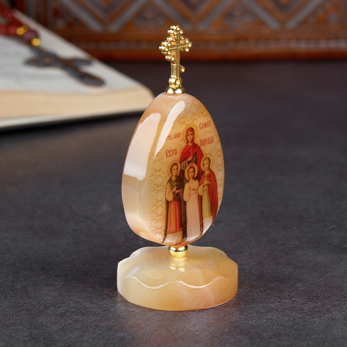 Икона "Вера, Надежда, Любовь и мать их София",на подставке, селенит