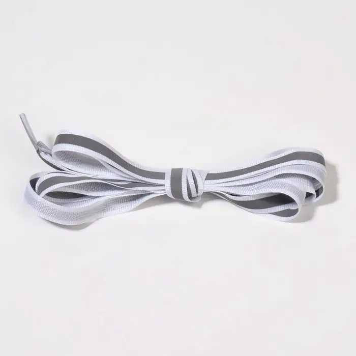 Шнурки для обуви, пара, плоские, со светоотражающей полосой, 10 мм, 110 см, белые