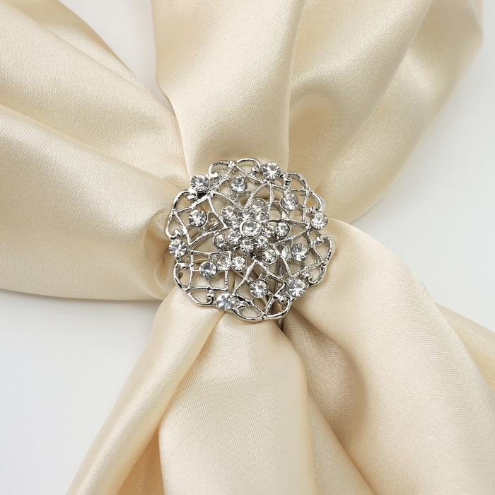 Кольцо для платка &laquo;Ажур&raquo; цветы, цвет белый в серебре