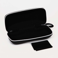 Футляр для очков на молнии, длина 16,8 см, цвет чёрный