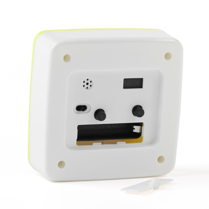 Часы настольные будильник детский "Смайл", циферблат d-9 см, 11 х 11 см