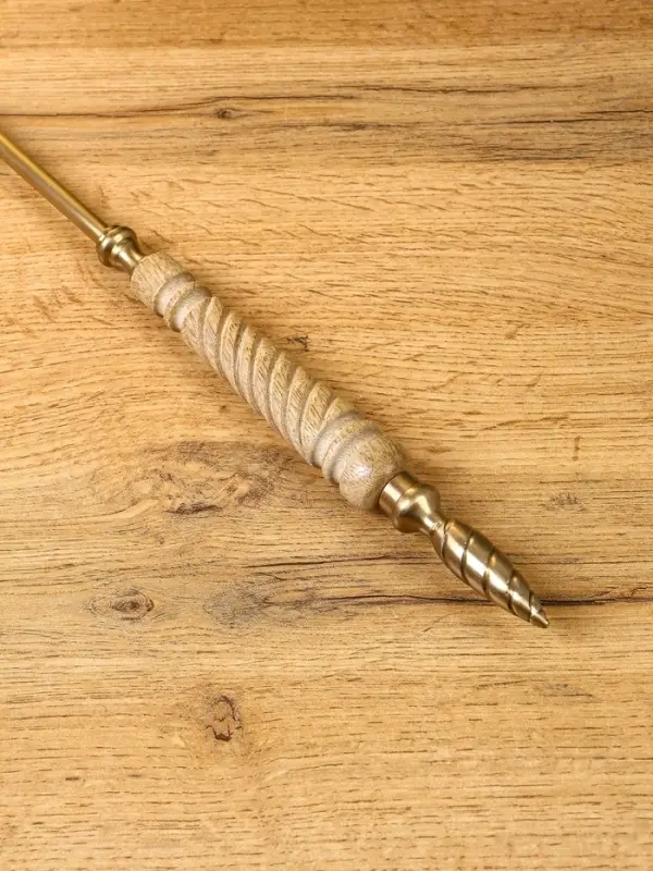 Ложка для обуви "Еловая шишка" латунь, манговое дерево 56 см