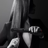 Выпрямитель Karl Lagerfeld K Pro Stylist SF466LF0, черный