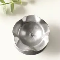 Подсвечник "Кувшинка Н" металл 7,3х3,5 см, серебро