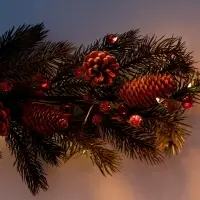 Декор настенный &laquo;Еловая ветвь с шишками&raquo;, 70&times;27 см, 30LED, от батареек CR2032&times;2, свечение тёплое белое