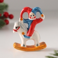 Качалка фарфоровая "Шут на коне",  9 см