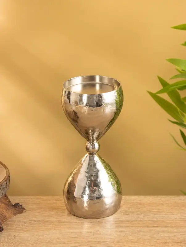 Подсвечник "Песочные часы" алюминий 8,5х19 см, цв. серебро