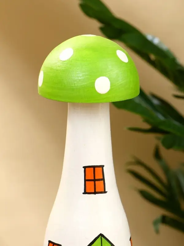 Сувенир &laquo;Домик Грибок&raquo;, 10&times;10&times;21.5 см, дерево, бело-зелёный
