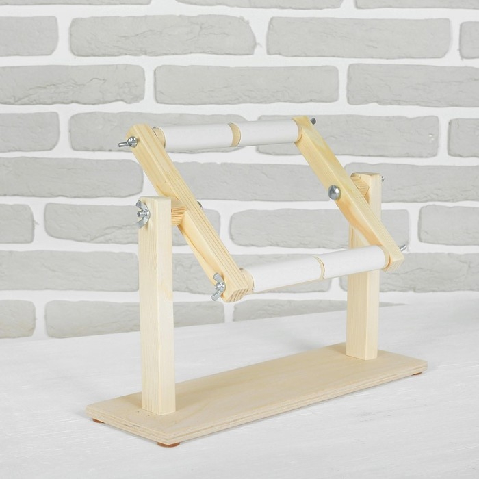 Пяльцы-рамка для вышивания, 20 &times; 20 см, с подставкой, цвет светлое дерево