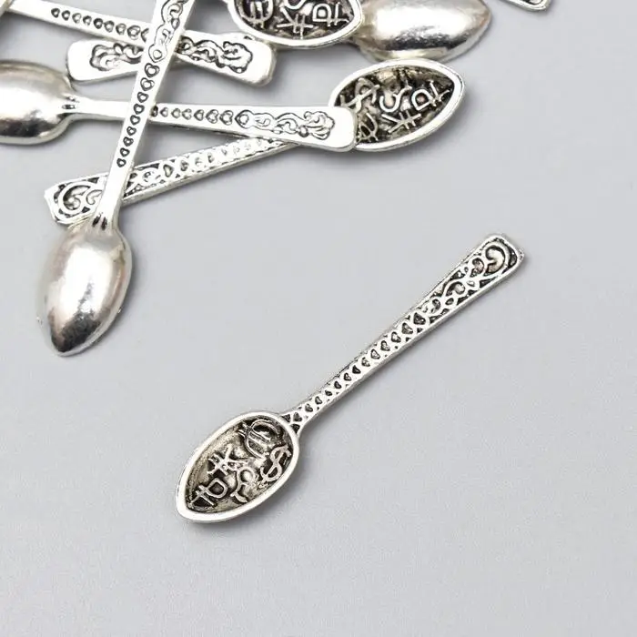 Сувенир кошельковый металл "Денежные единицы" 4,3х0,8 см