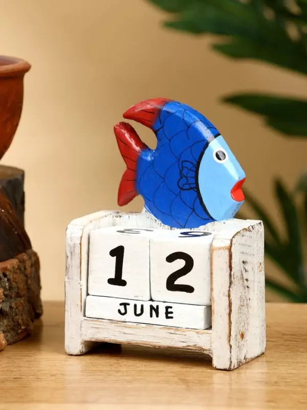 Календарь настольный &laquo;Рыбка&raquo;, 7&times;4&times;10 см, дерево, сине-белый