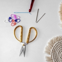 Ножницы для рукоделия, скошенное лезвие, 7", 17 см, цвет золотой Ножницы для рукоделия, скошенное лезвие, 7", 17 см, цвет золотой