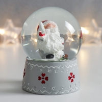 Сувенир полистоун водяной шар "Дед Морозик с длинной бородой" 6,5х6,5х8,5 см