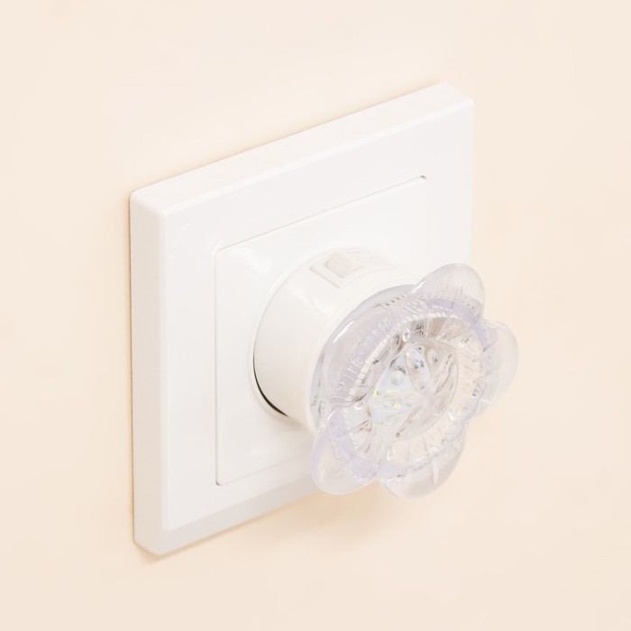 Ночник Ночник "Цветок красный" пластик 5,5х5,5х6 см