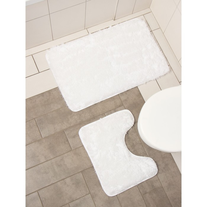 Коврики для ванной и туалета Доляна &laquo;Пушистик&raquo;, 2 шт: 40&times;50 см, 50&times;80 см, цвет белый