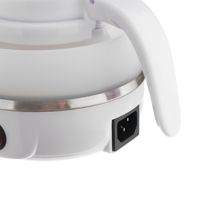 Чайник электрический Luazon LSK-1812, пластик, 0.6 л, 600 Вт, дорожный, белый Чайник электрический Luazon LSK-1812, пластик, 0.6 л, 600 Вт, дорожный, белый