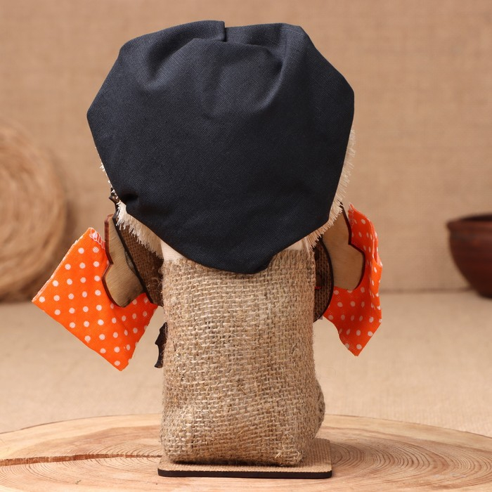 Оберег-домовой Оберег-домовой "Кузя в кепке, с самоваром и подковой", 26х15х12 см МИКС