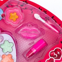 Набор косметики для девочки &laquo;Клубничка и аксессуары&raquo;