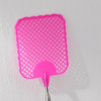 Мухобойка телескопическая, длина 26-70 см, размер рабочей части 8&times;9,4 см, цвет МИКС