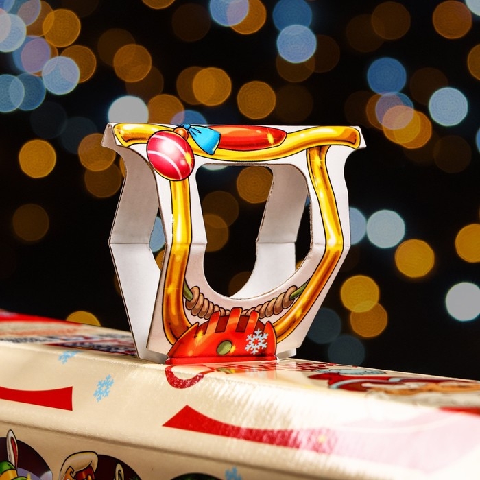 Новый год. Подарочная коробка Новый год. Подарочная коробка "Трамвай красный" , 33 х 9 х 11 см.