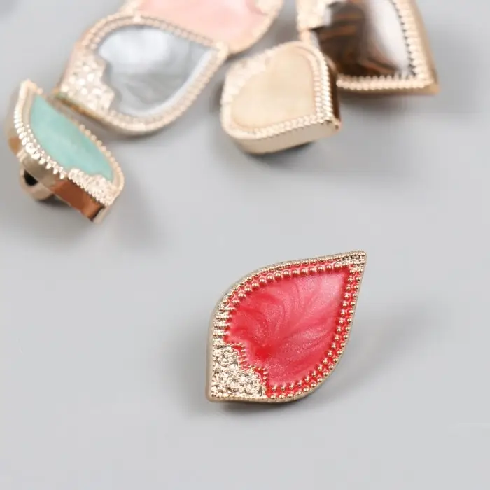 Пуговица пластик для творчества "Каменный листик" МИКС 2,7х1,3х1 см