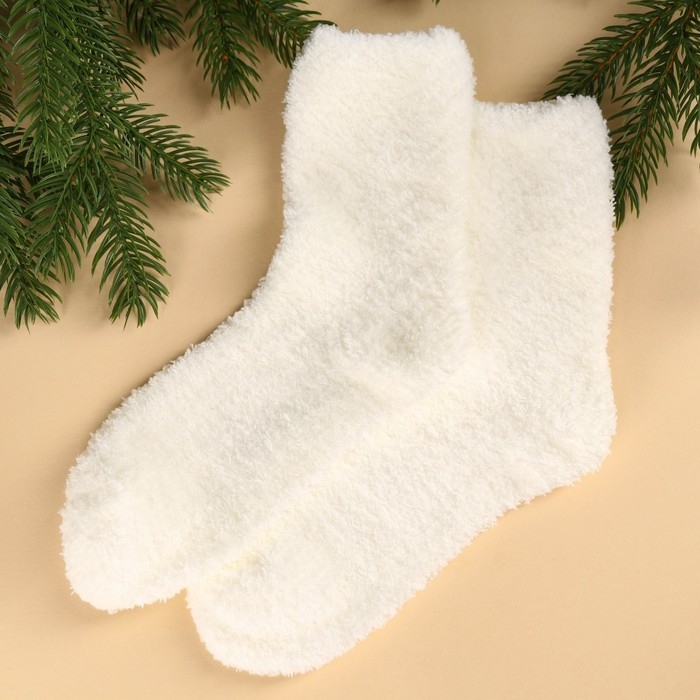 Подарочный набор &laquo;Верь в чудеса&raquo;: чай чёрный, вкус: глинтвейн, 50 г., кружка 300 мл., носки 36 - 39 размер