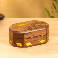 Шкатулка резная "Слоник в саду" 15х10х5 см, дерево шишам