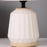 Лампа настольная "Грани" 1х40Вт Е27 белый 20х20х31см МОДЕЛЬ: Лампа настольная "Грани" 1х40Вт Е27 белый 20х20х31см МОДЕЛЬ: