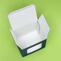 Коробка под кружку, с окном, изумрудная 12 х 9,5 х 12 см