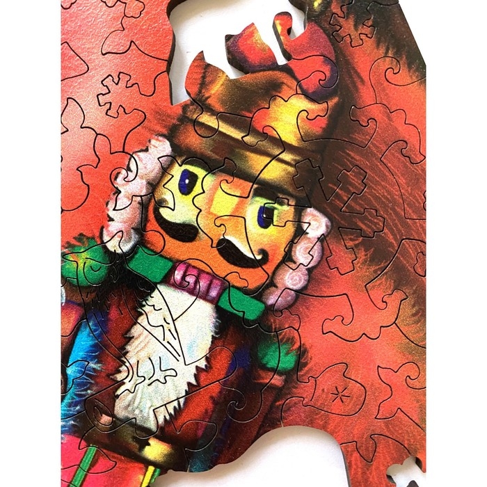 Фигурный пазл «Белочка» Фигурный пазл «Белочка»