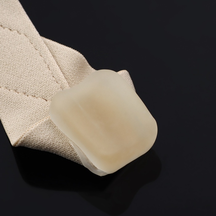 Корректор - разделитель для большого пальца, на манжете, S р-р, цвет бежевый Корректор - разделитель для большого пальца, на манжете, S р-р, цвет бежевый