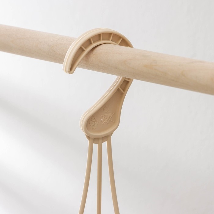 Кашпо для цветов подвесное «Алиция», 4,3 л, с поддоном, цвет белая глина Кашпо для цветов подвесное «Алиция», 4,3 л, с поддоном, цвет белая глина