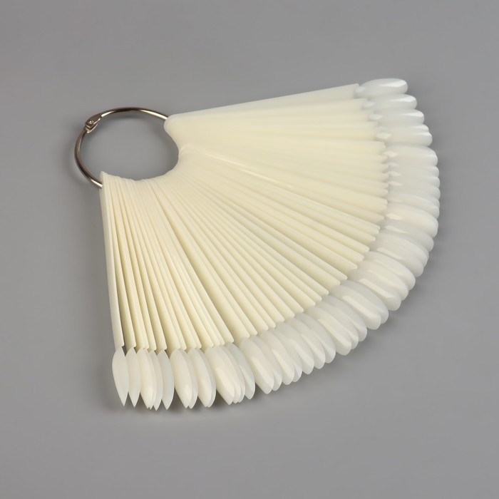 Палитра для лаков на кольце, 50 ногтей, форма овал, цвет слоновая кость Палитра для лаков на кольце, 50 ногтей, форма овал, цвет слоновая кость